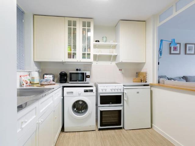 Apartment for rent in St. George in the East, Greater London