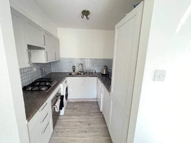 Apartment for rent in St. George in the East, Greater London