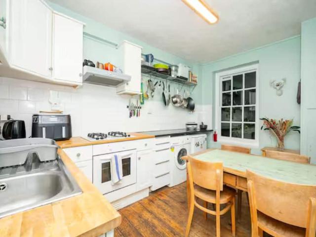 Apartment for rent in London Borough of Tower Hamlets, Greater London