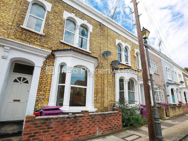 House for rent in Mile End, Greater London