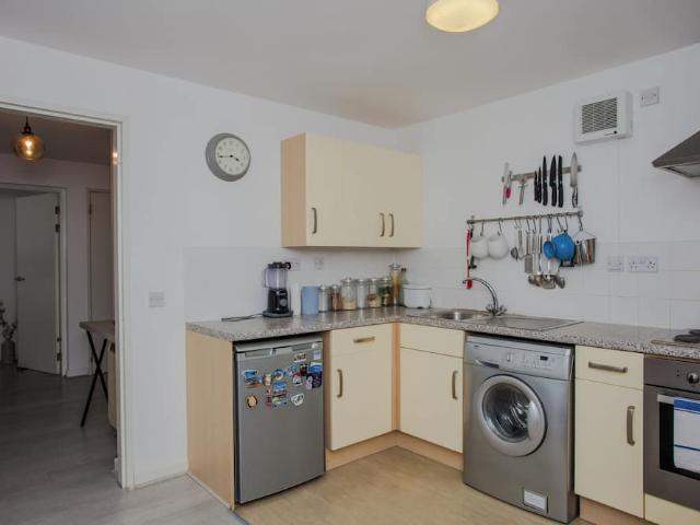 Apartment for rent in Lower Clapton, Greater London
