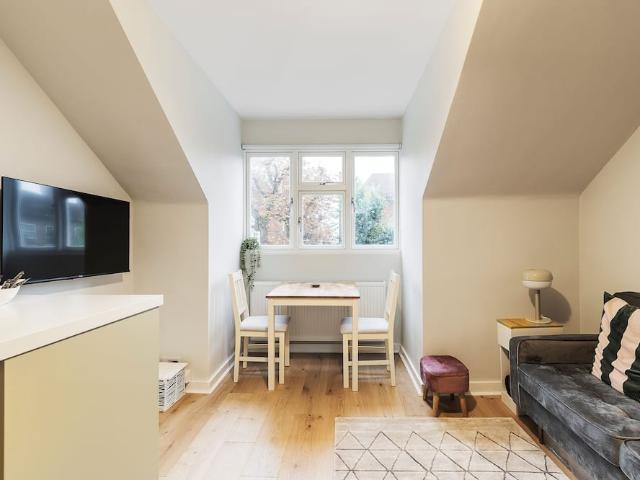 Apartment for rent in Lower Clapton, Greater London