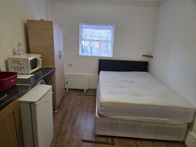 Studio for rent in Homerton, Greater London
