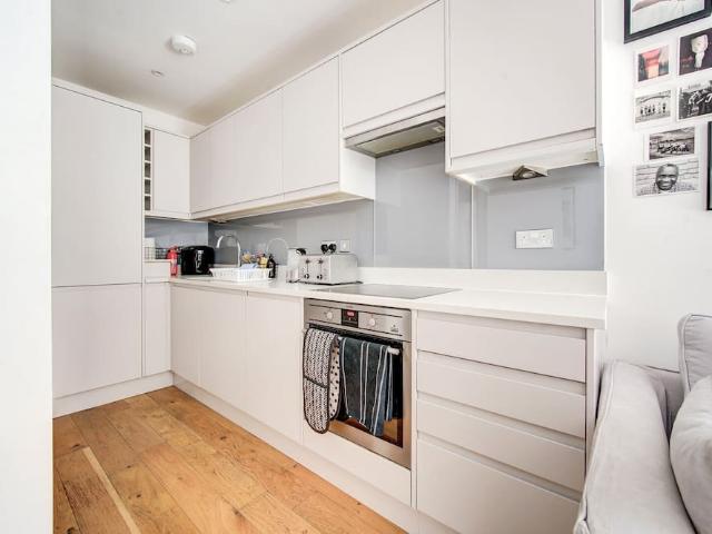 Apartment for rent in Lower Clapton, Greater London