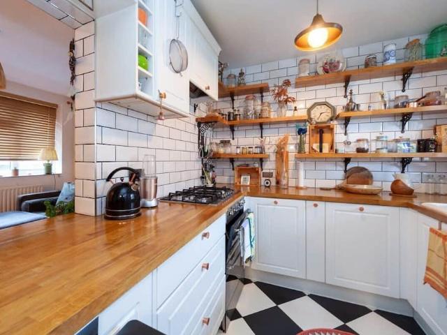 Apartment for rent in Trelawney Estate, Greater London