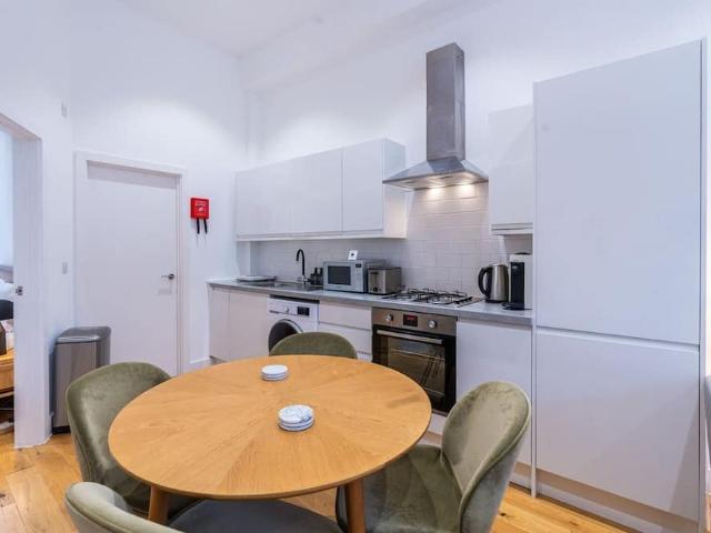 House for rent in Clerkenwell Green, Greater London