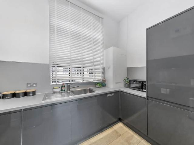 Apartment for rent in Farringdon, Greater London