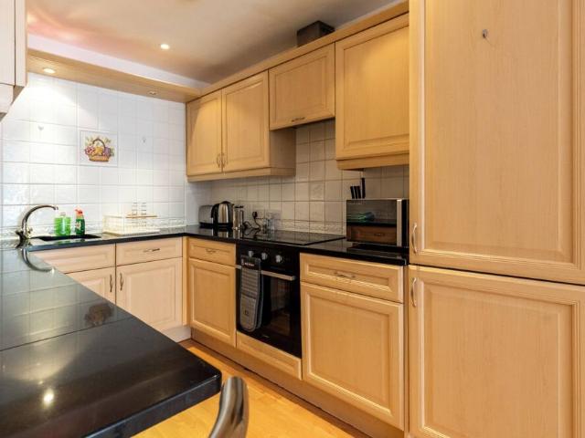 Apartment for rent in St Luke's, Greater London