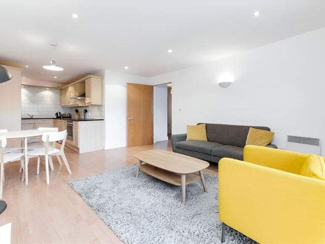 Apartment for rent in St Luke's, Greater London