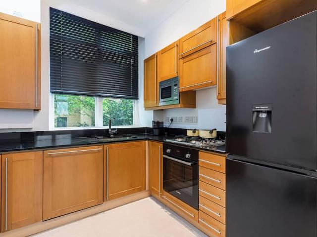 Apartment for rent in Aldgate, Greater London