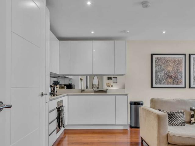 Apartment for rent in Blackfriars, Greater London