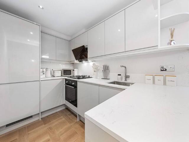 Apartment for rent in St Paul's, Greater London