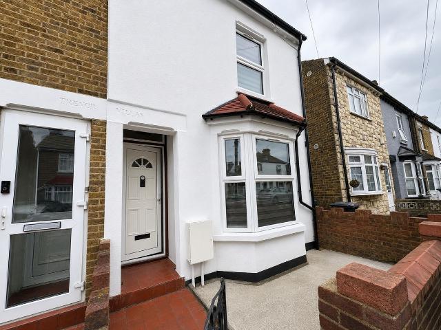 House for rent in Freezywater, Greater London