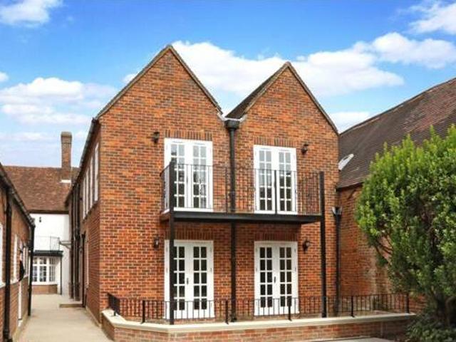 House for sale in Beaconsfield, Penn Bottom