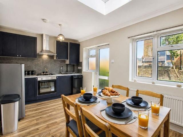 House for rent in London Borough of Brent, Greater London