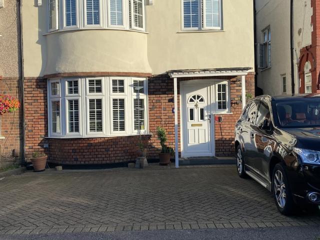 House for rent in Greenhill, Greater London