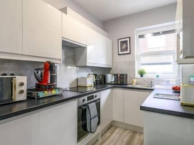 House for rent in Greenhill, Greater London