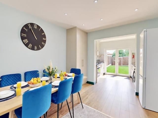 House for rent in West Tokyngton, Greater London