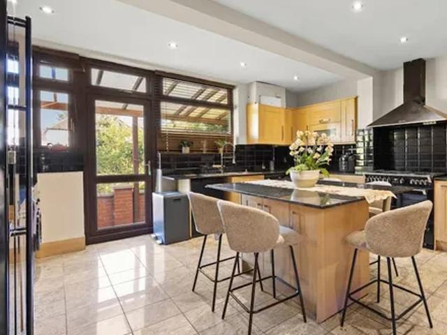 House for rent in Preston, Greater London