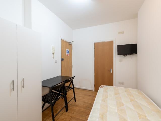 Studio for rent in Gospel Oak, Greater London