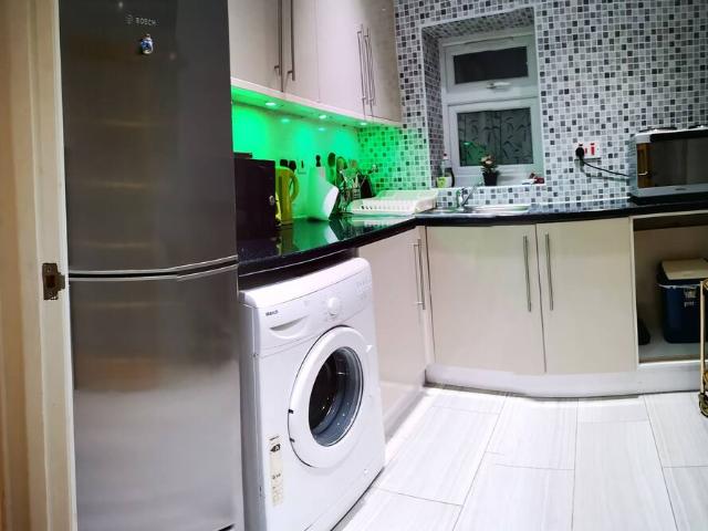House for rent in London Borough of Redbridge, Greater London
