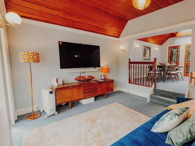 House for rent in London Borough of Richmond upon Thames, Greater London