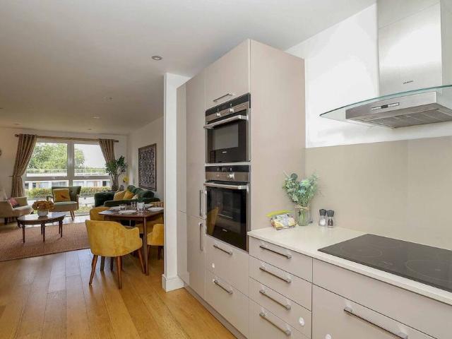 Apartment for rent in Royal Borough of Kingston upon Thames, Greater London