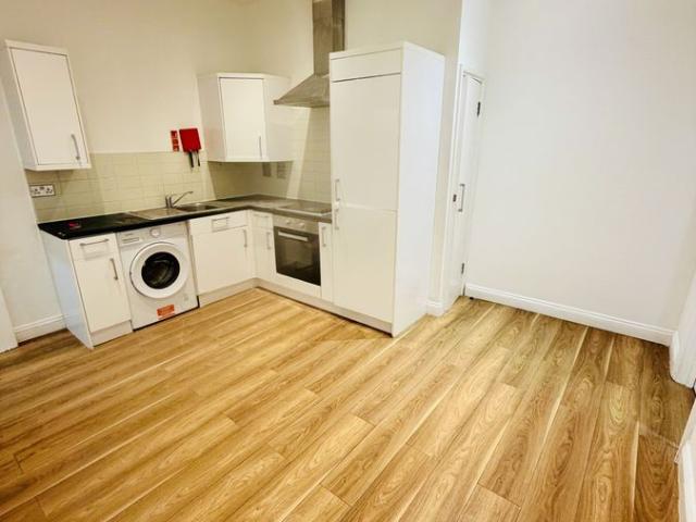Apartment for rent in Royal Borough of Kingston upon Thames, Greater London