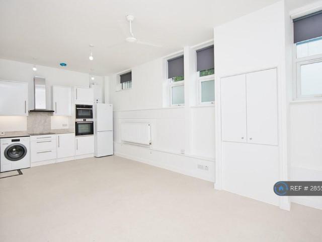 Apartment for rent in South Tottenham, Isle Of Man