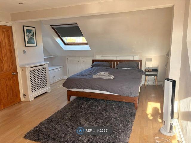 Apartment for rent in Clapham Junction, Greater London