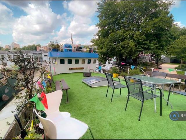 House for rent in Nine Elms, Greater London