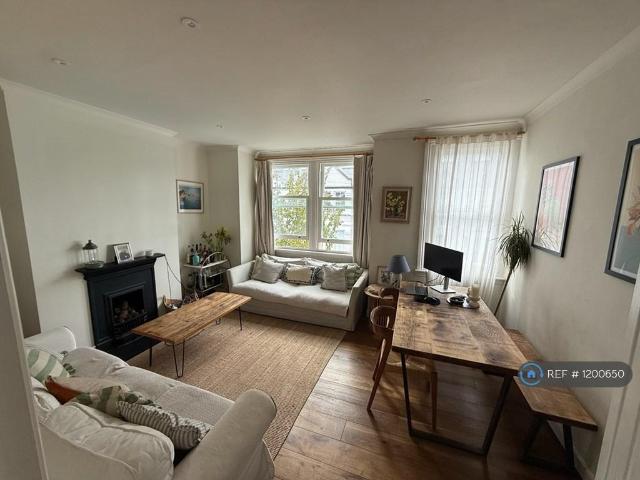 Apartment for rent in London Borough of Wandsworth, Greater London