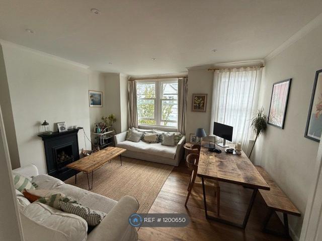House for rent in London Borough of Wandsworth, Greater London