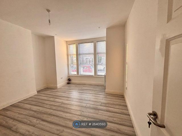Room for rent in Earlsfield, Greater London