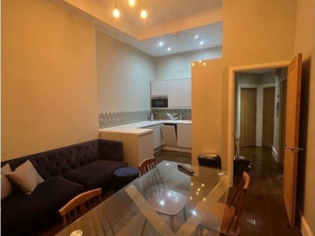 Apartment for rent in Maida Hill, Greater London