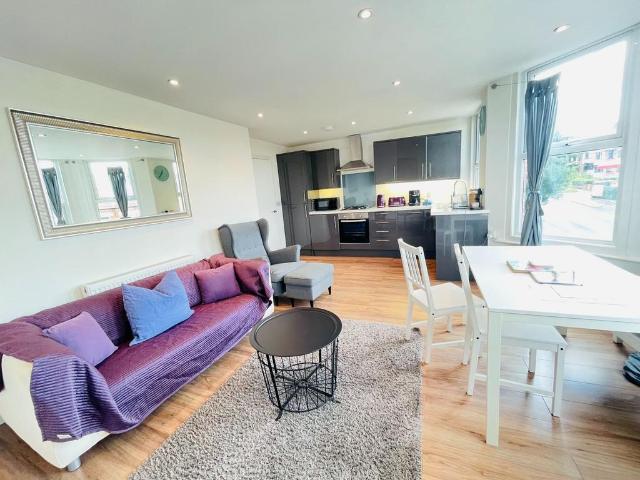 Apartment for rent in Muswell Hill, Greater London