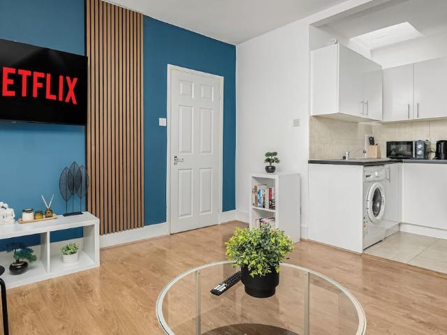 Apartment for rent in London Borough of Enfield, Greater London
