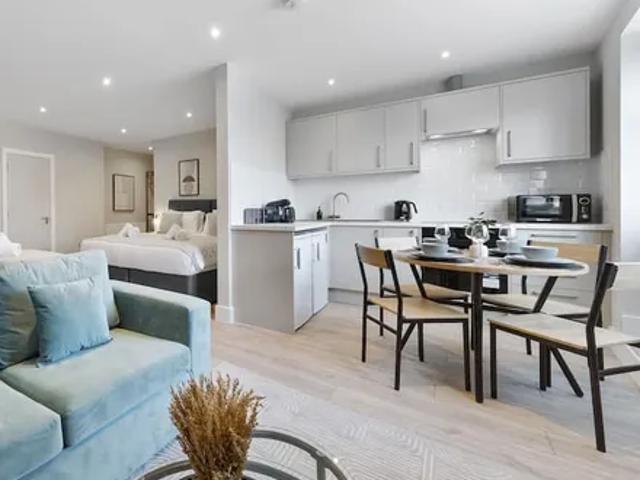 Apartment for rent in Southgate, Greater London