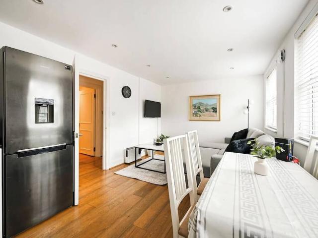 Apartment for rent in London Borough of Islington, Greater London