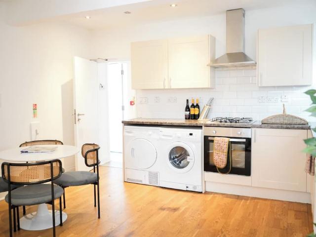 Apartment for rent in Angel, Greater London