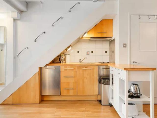 House for rent in London Borough of Islington, Greater London