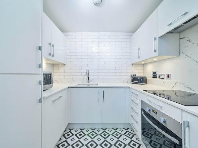 Apartment for rent in London Borough of Hackney, Greater London