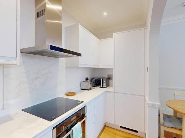 Apartment for rent in Angel, Greater London
