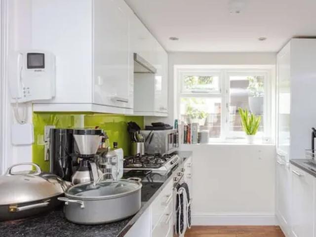House for rent in Barnsbury, Greater London