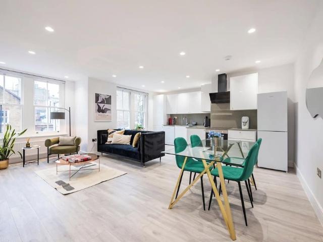 Apartment for rent in Angel, Greater London