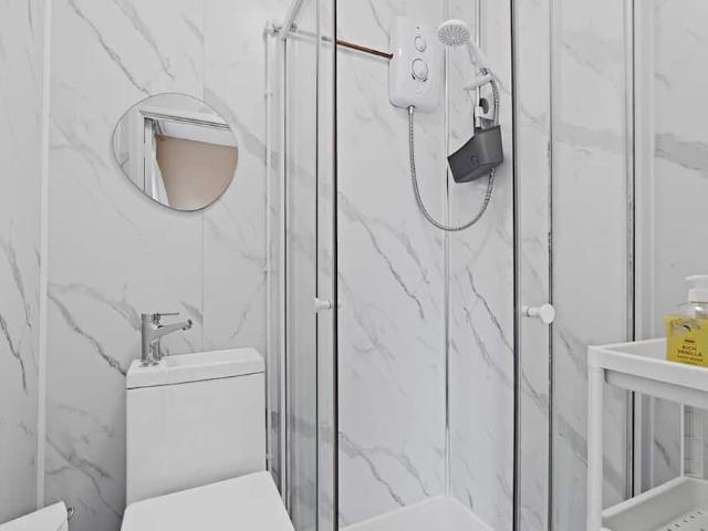 House for rent in London Borough of Barnet, Greater London