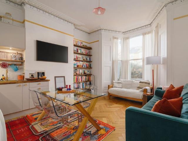 Apartment for rent in Ferme Park, Greater London