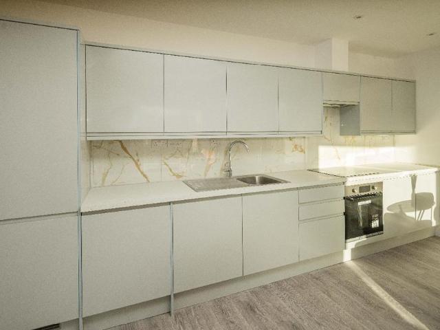 House for rent in Ponders End, Greater London