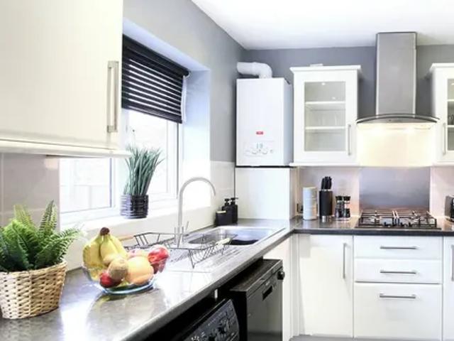 House for rent in Ponders End, Greater London