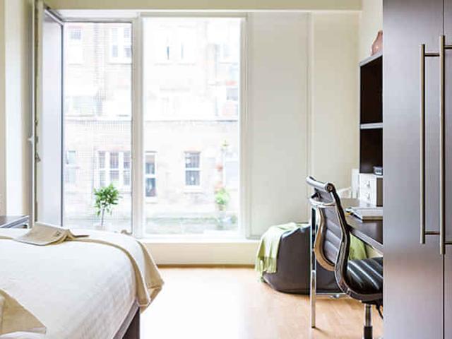 Apartment for rent in North Kensington, Greater London